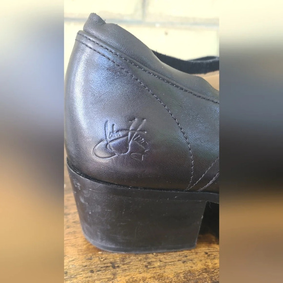 John Fluevog Black Leather Women's Shoes - Picture 2 of 9